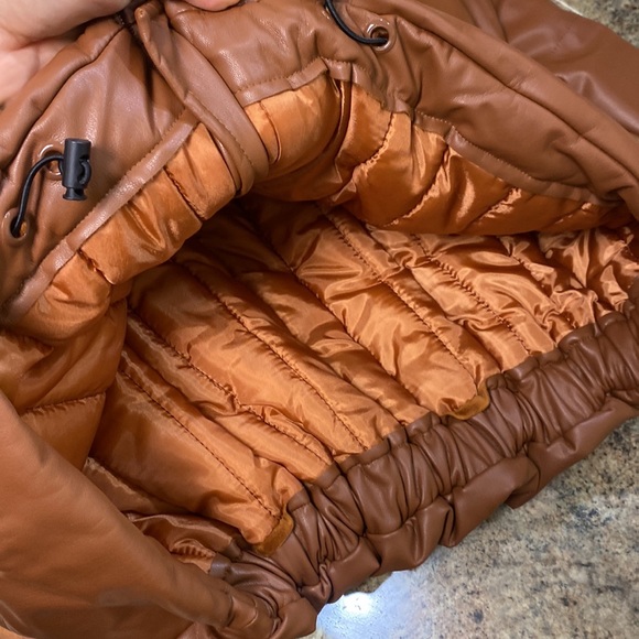 Asos faux leather puffer coat zara style - Picture 5 of 6